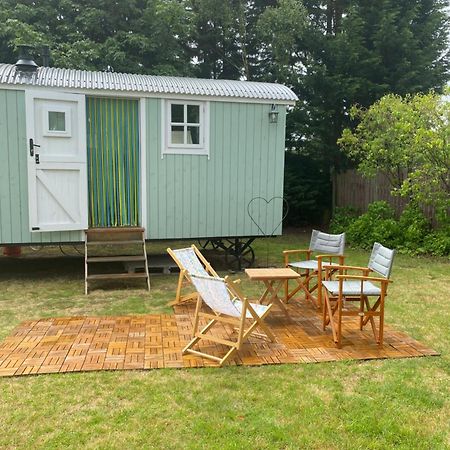 Jasmine The Shepherd Hut Woodhall Spa Extérieur photo